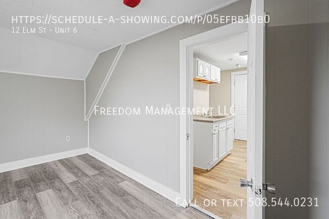 Building Photo - 12 Elm St