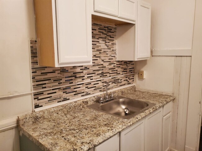 Foto del edificio - 2095 E 71st St