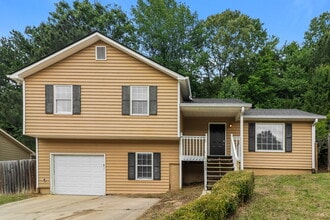 Building Photo - 213 Hampton Dr