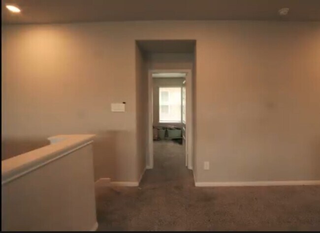 Building Photo - 10831 Sugar Pne Ln