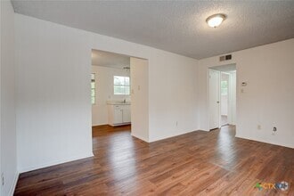 Building Photo - 748 Old Martindale Rd