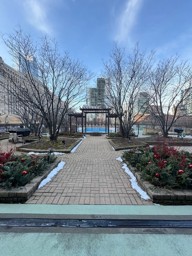 Foto del edificio - 400 N La Salle Dr