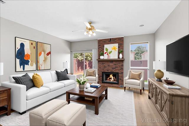 Foto del edificio - 1505 Lodengreen Ct