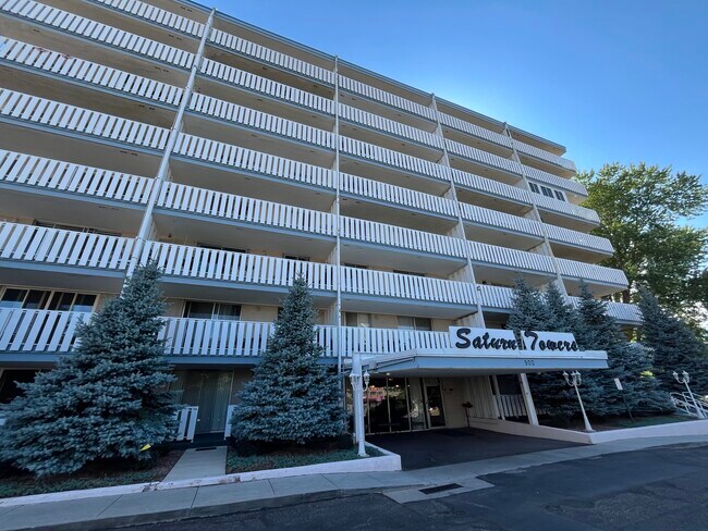 Foto del edificio - 900 Saturn Dr