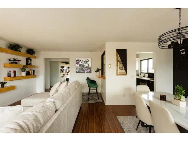 Foto del edificio - 3023 Lynn Ave