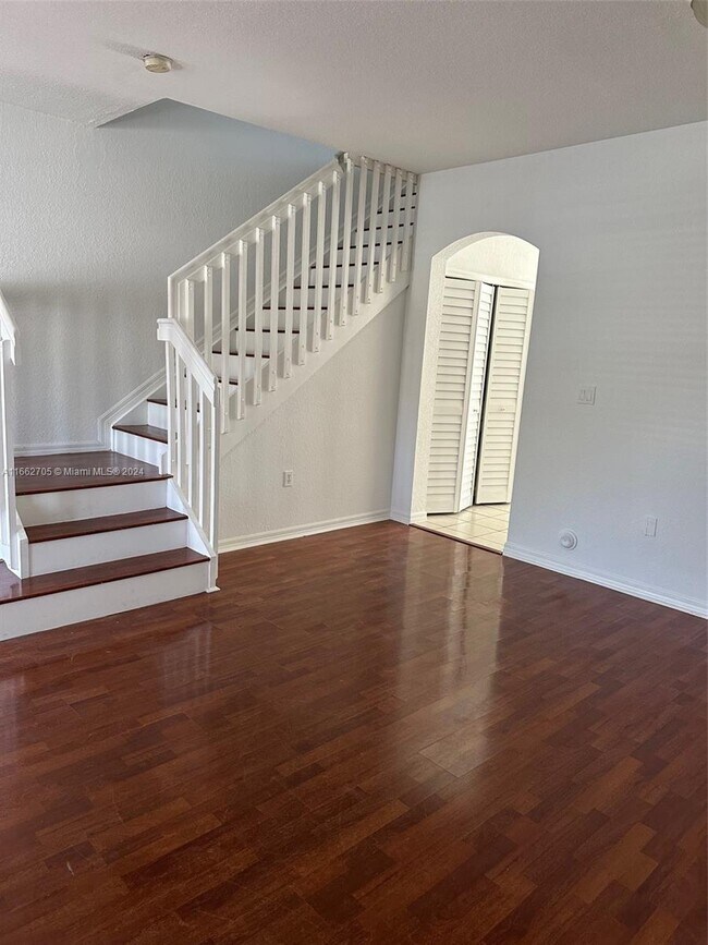Foto del edificio - 10850 NW 82nd Terrace