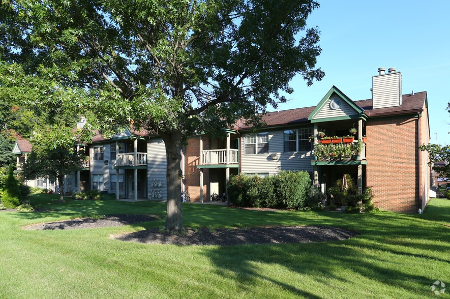 Hunt Club Apartments