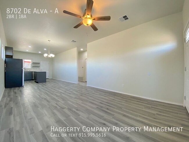 Building Photo - 8702 De Alva Dr