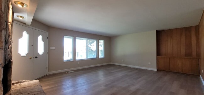 Foto del edificio - Very large 2 bedroom, 2 bath Hidden Valley...