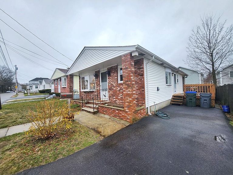 60 Columbus St, Providence, RI 02908 House Rental in Providence, RI