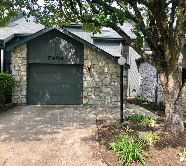 Building Photo - 7404 Timberview Dr
