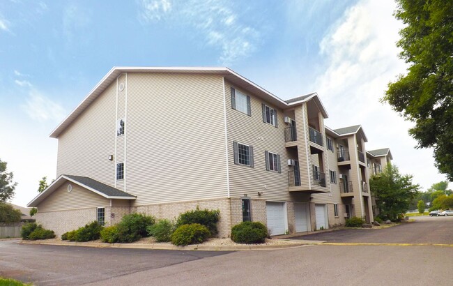 Interior Photo - Ambercrest Apartments, Fox Run Apartments