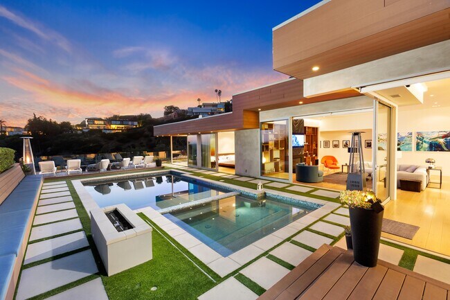 Foto del edificio - 1439 Devlin Dr