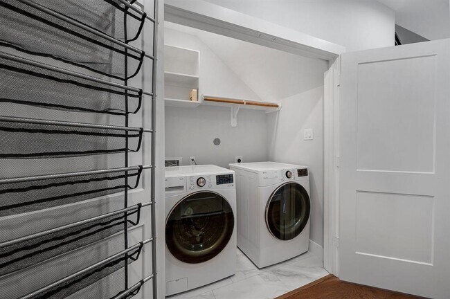 Foto del edificio - 804 Woodcrest Dr