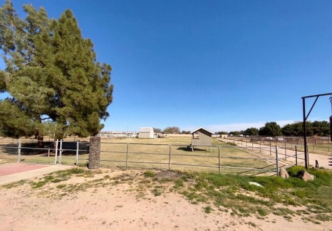 Foto del edificio - 7920 N 175th Ave