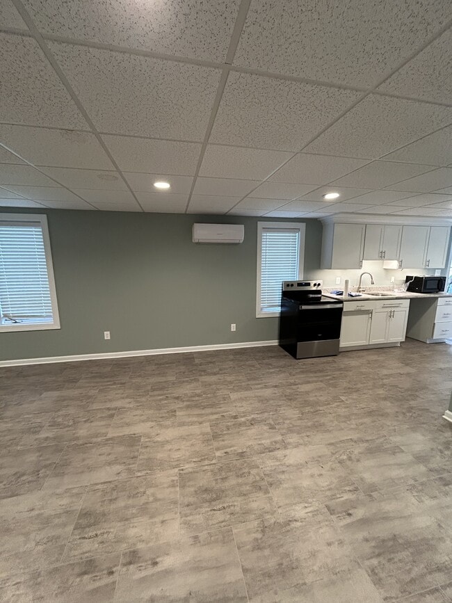 Building Photo - 4904 Mountain Laurel Dr