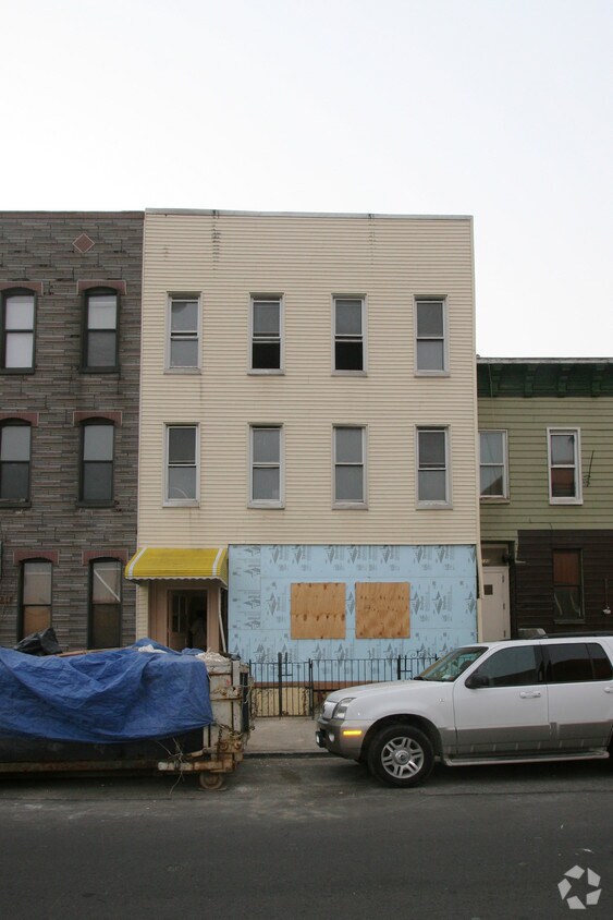 Building Photo - 132 Jefferson St