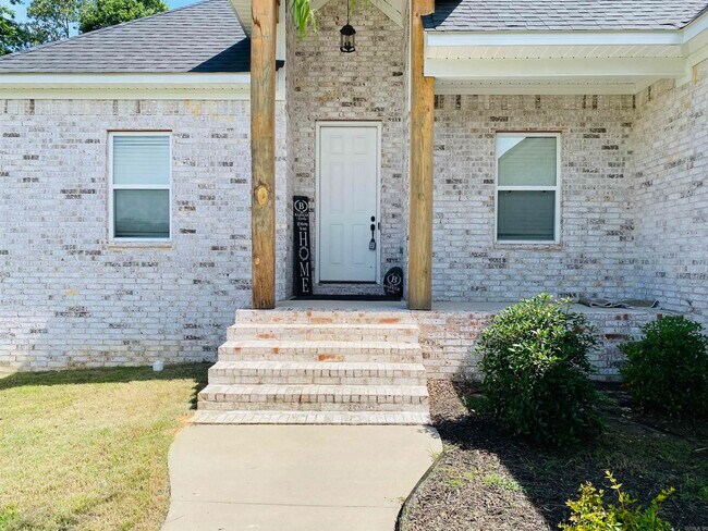 Foto del edificio - 5104 Peace Ln