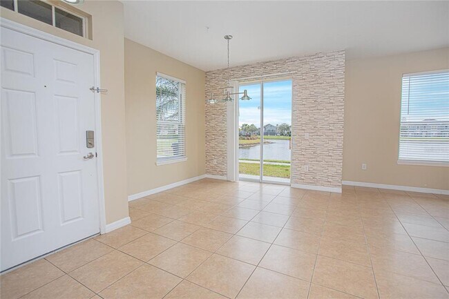 Foto del edificio - 6468 S Goldenrod Rd