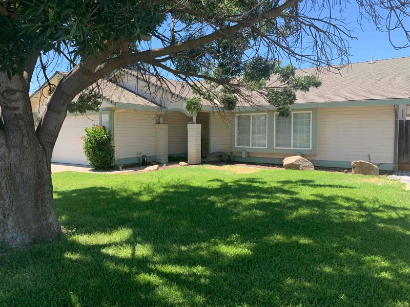 Foto principal - 3101 Chestnut Dr