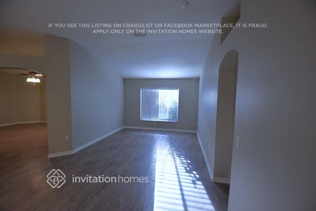 Foto del edificio - 3702 Treeline Dr