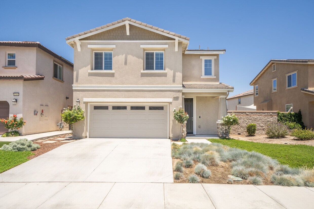 Primary Photo - 12150 Tributary Way