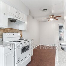 Building Photo - 2725 Patricia Ln