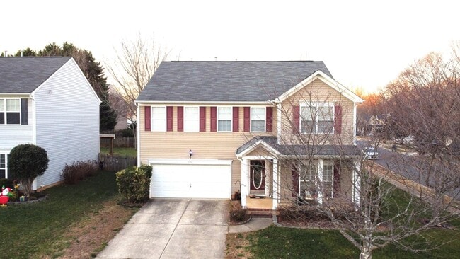 Building Photo - 2102 Big Pine Dr