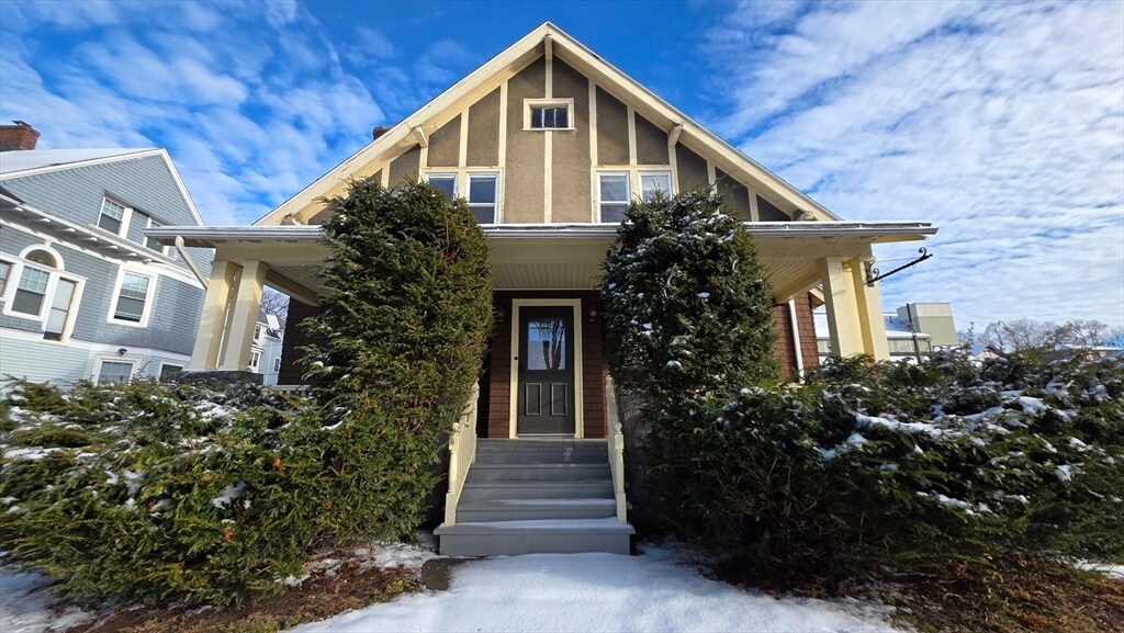 Foto principal - 46 Wachusett St