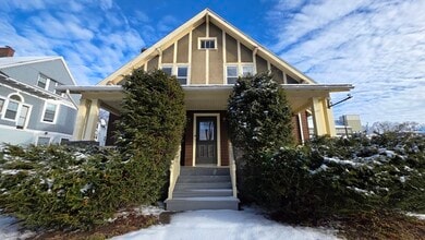 Building Photo - 46 Wachusett St