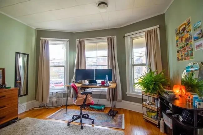 Bedroom 1 - 925 E Johnson St