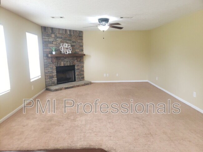 Building Photo - 3368 Mountain Maple Ct