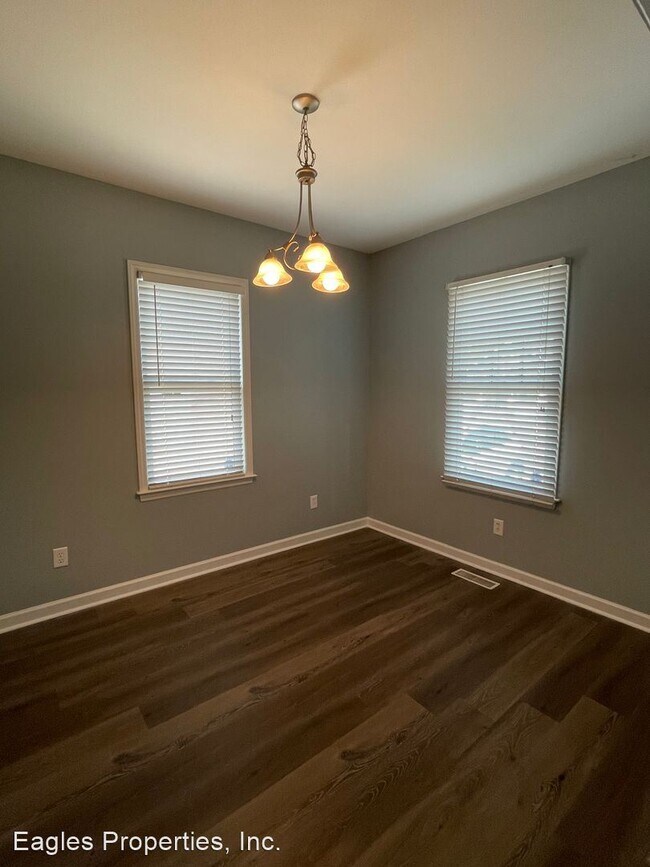 Foto del edificio - 3 br, 2 bath House - 406 South John Street