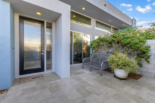 Foto del edificio - 3657 Quiet Side St