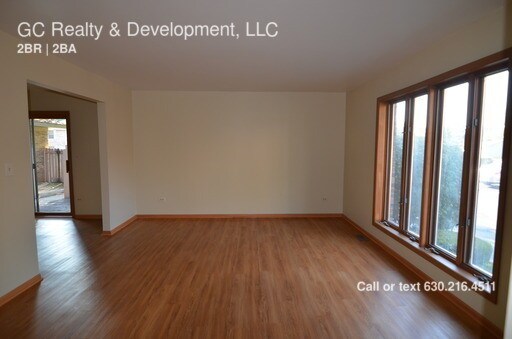 Building Photo - 352 N Airlite St