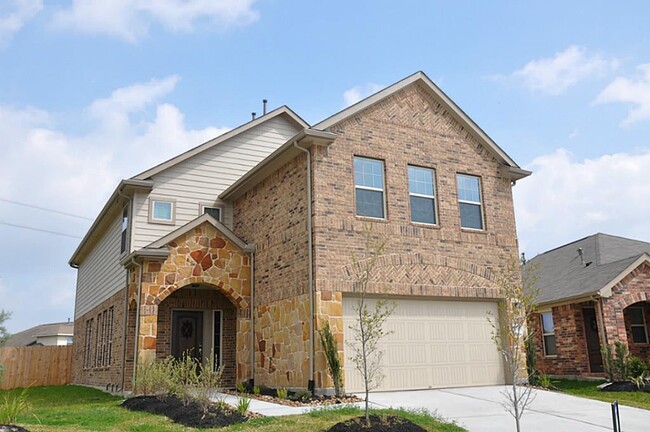 Building Photo - 19710 Regal Crest Ct