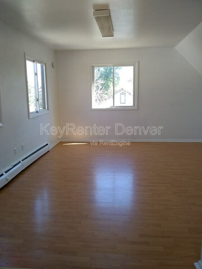 Foto del edificio - 1118 6th St