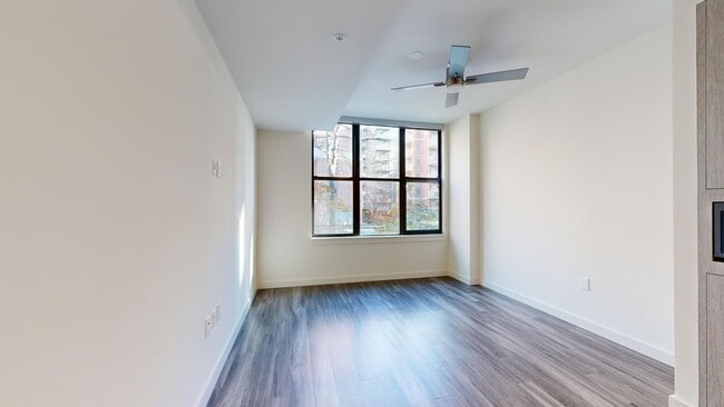 Interior Photo - Griffis Edgemoor