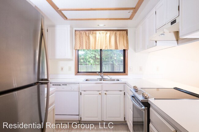 Building Photo - 3 br, 2 bath House - 1674 NE 9th Avenue