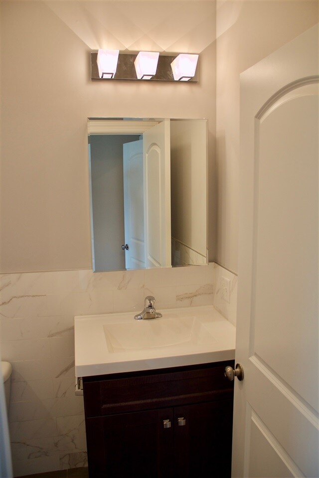 Foto del edificio - 398 Cator Ave