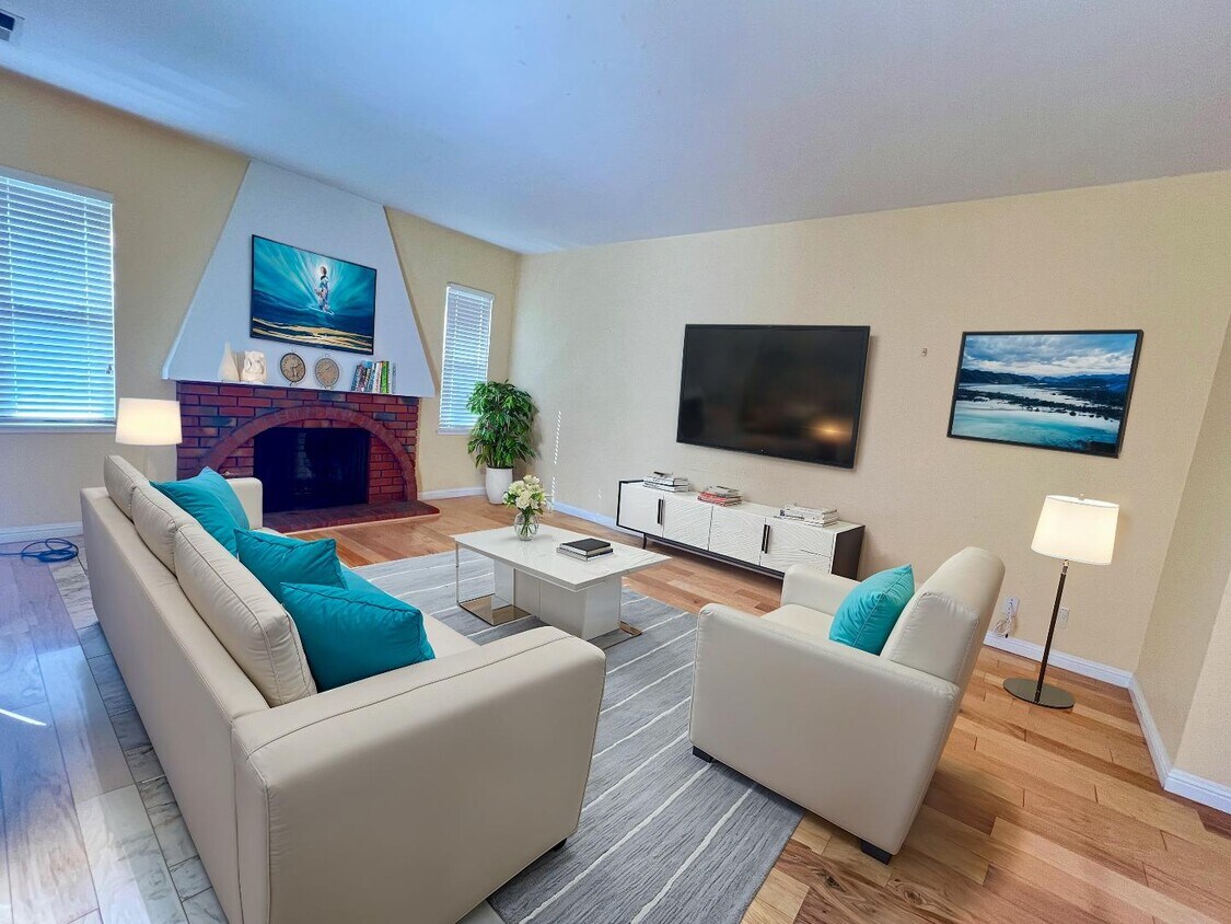 Foto principal - 21640 Edward Way