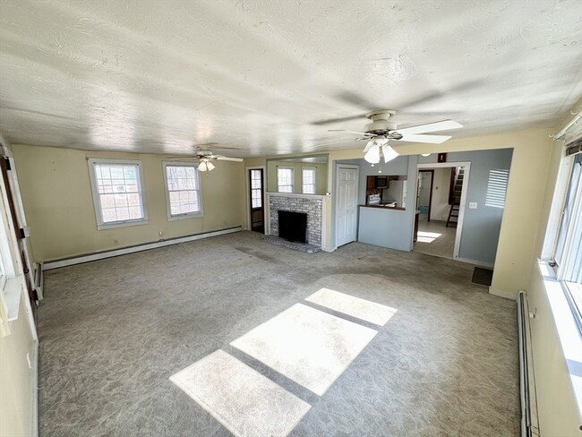Building Photo - 33 Wilderwood Ave