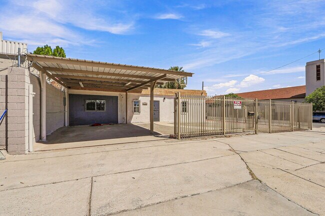 Foto del edificio - 3701 Hueco Ave