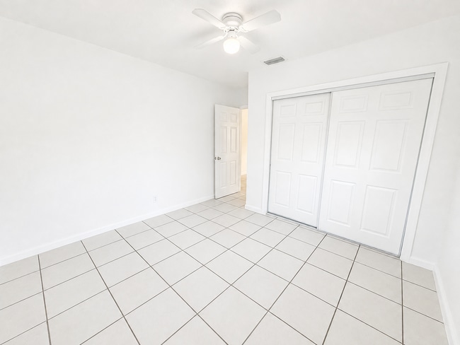 Photo - 200 NW 43 Ct Apartment