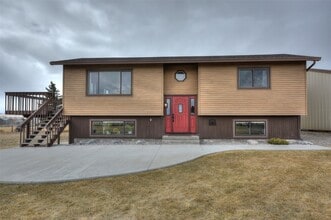 Building Photo - 845 Terrence Rd
