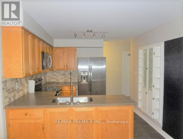 Building Photo - 49 Bassett Blvd