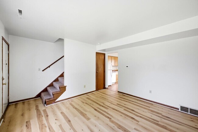Foto del edificio - 1579 Briarwood Ave