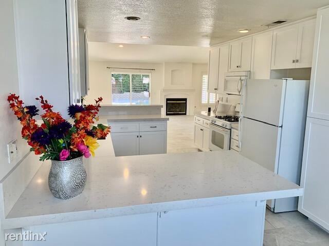 Foto del edificio - 3 br, 2 bath House - 78845 Nolan Cir