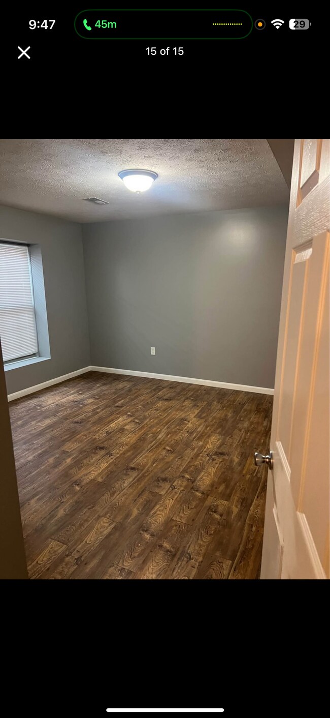 Building Photo - 112 Wood Ln