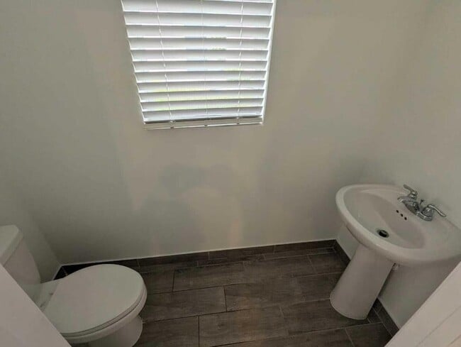 Building Photo - 4351 Pond Lily Ln